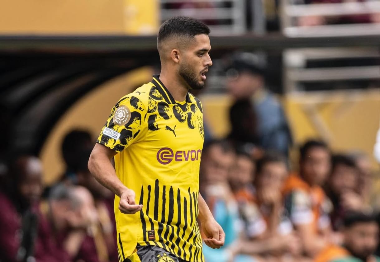 Yan Couto lamenta eliminação do Borussia no Mundial